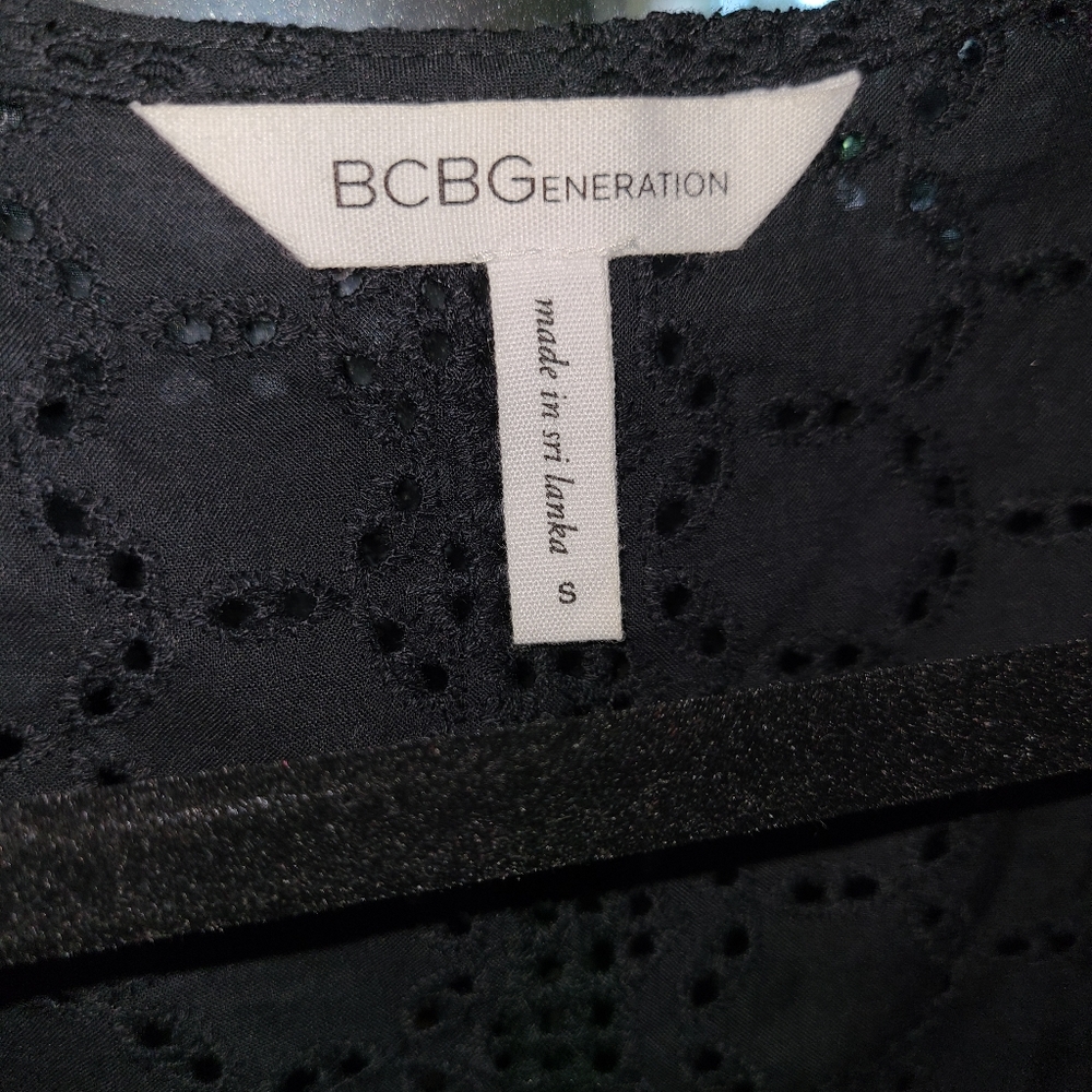 Crop RuffleTop - Picture 3 of 3